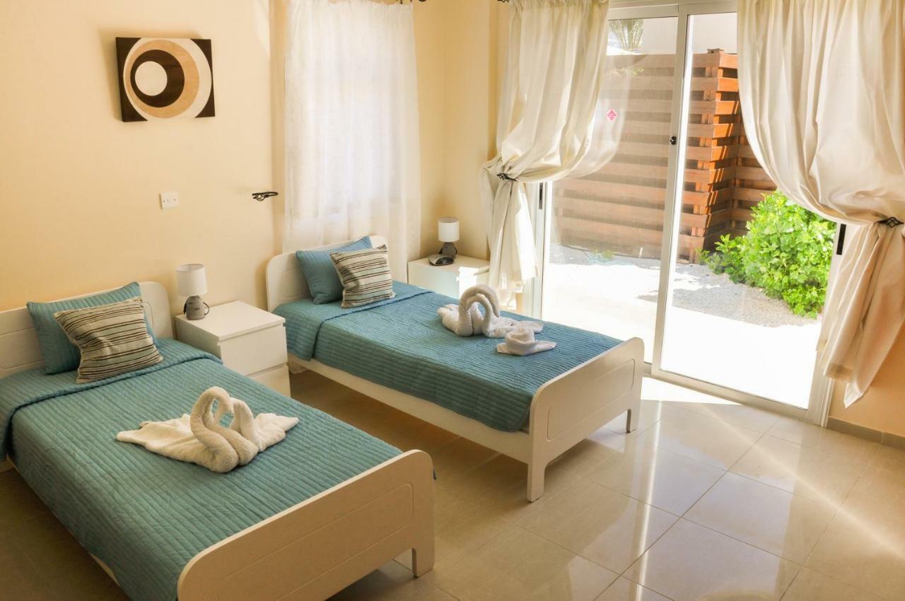 Villa Olivia, Coral Bay Exterior photo