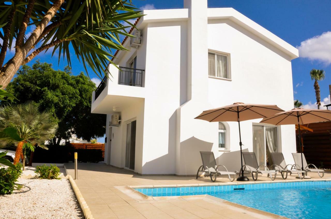 Villa Olivia, Coral Bay Exterior photo