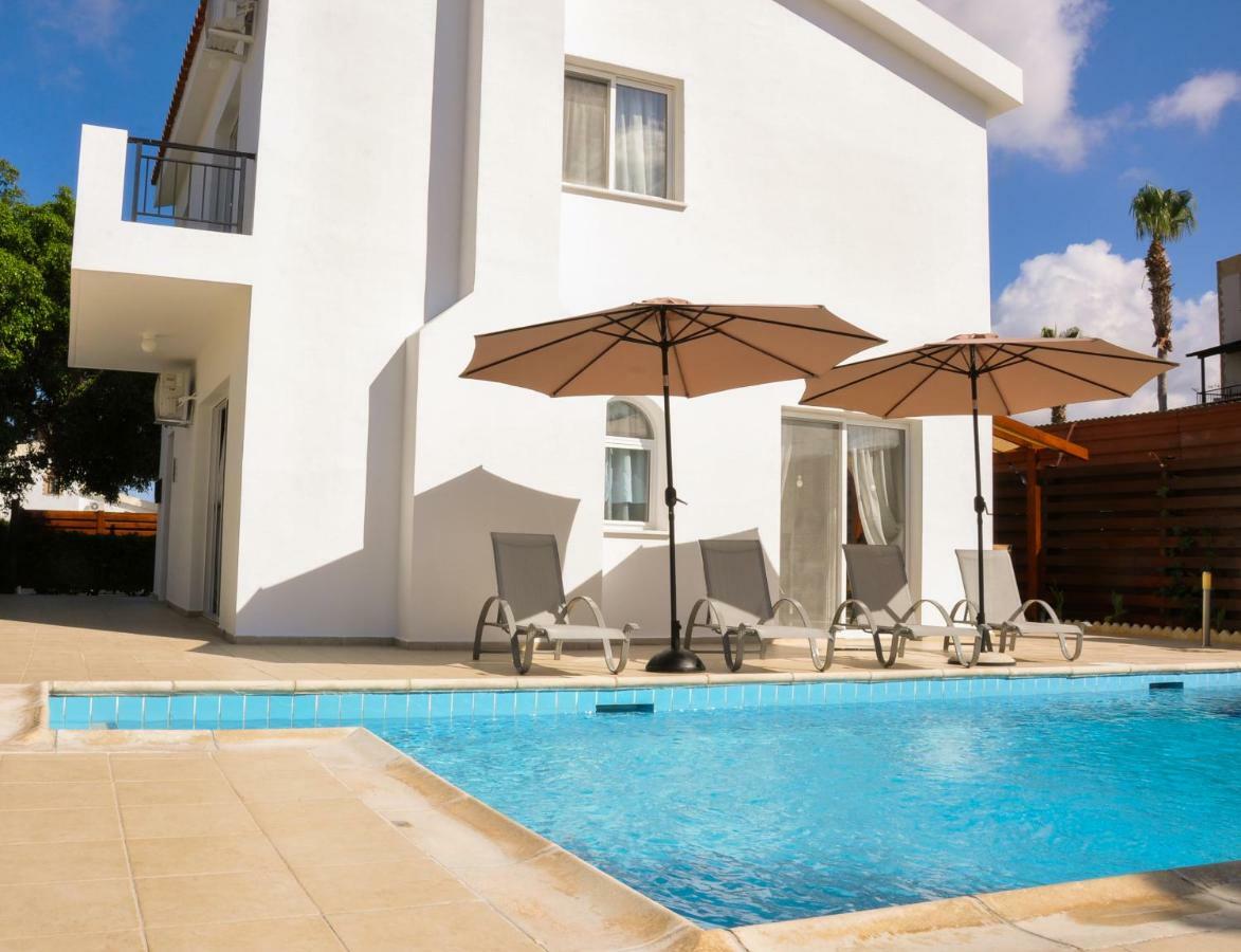 Villa Olivia, Coral Bay Exterior photo