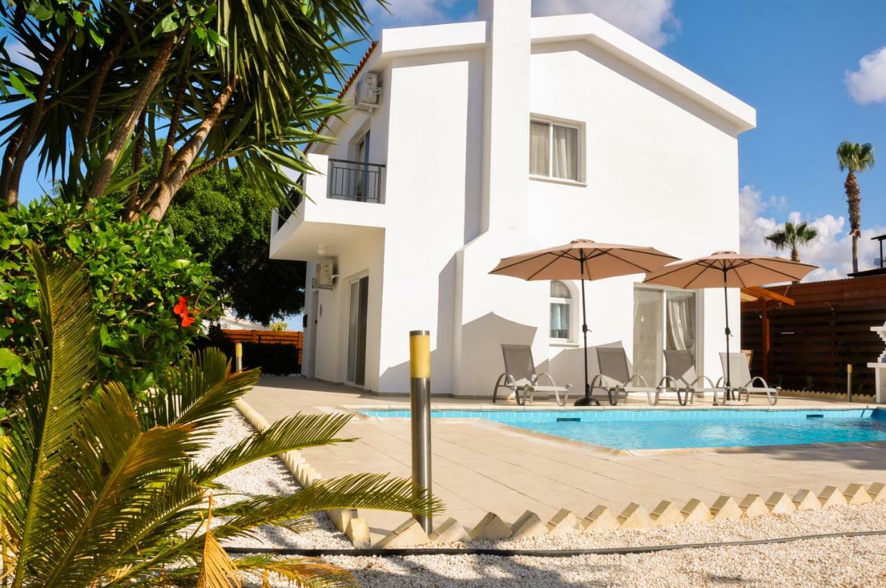 Villa Olivia, Coral Bay Exterior photo