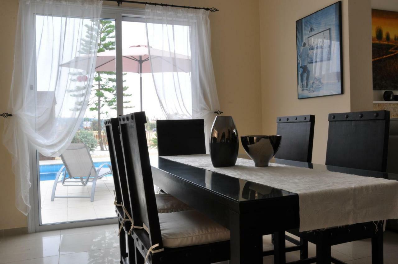 Villa Olivia, Coral Bay Exterior photo